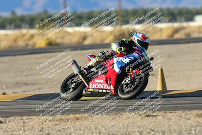 media/Dec-07-2024-CVMA (Sat) [[21c5f1ef85]]/Race 11-Amateur Supersport Open/